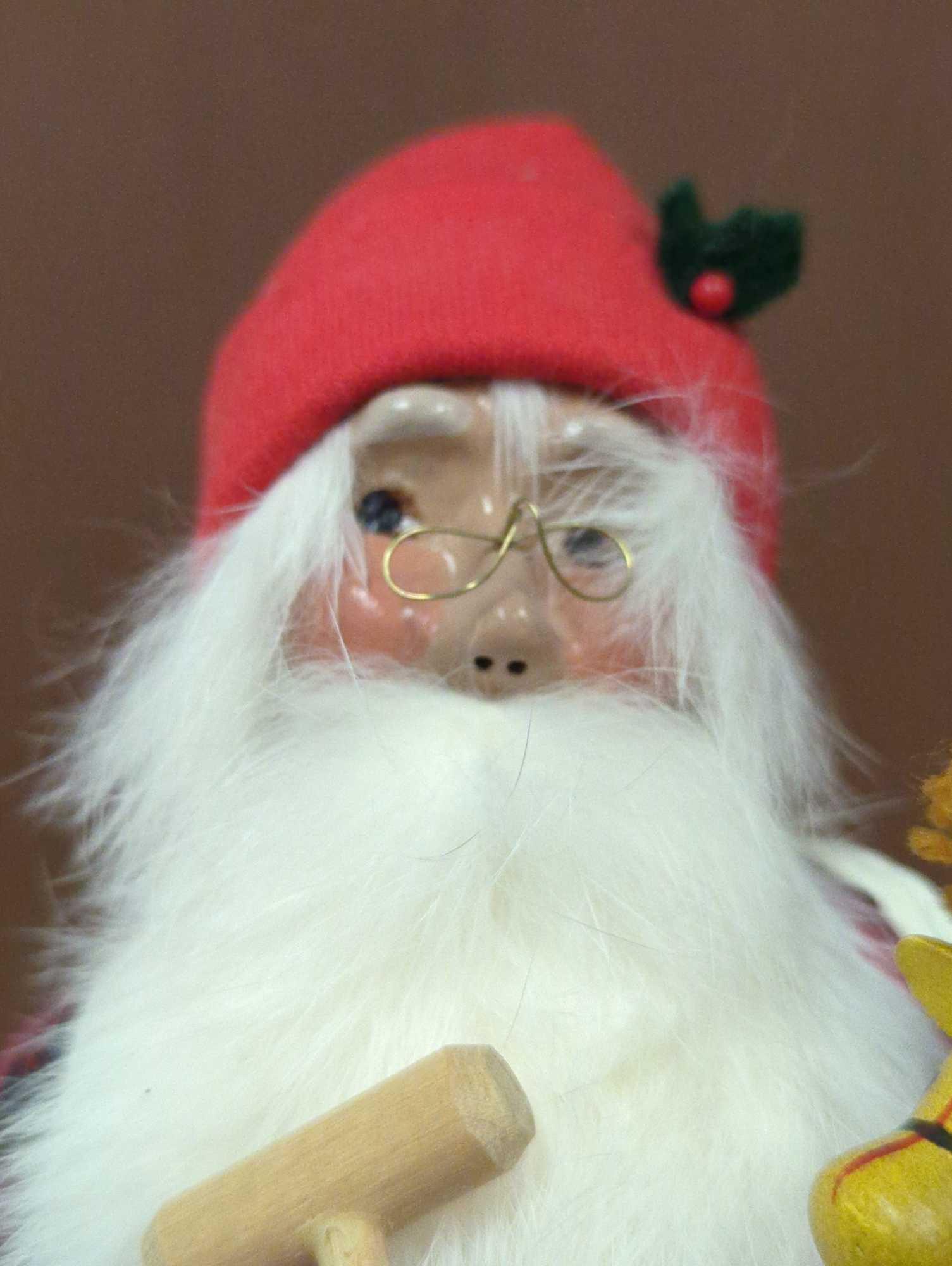 Vintage Carolers 1992 Byers Choice LTD Retired Doll Santa Toy Maker 13"T , What you see in photos is