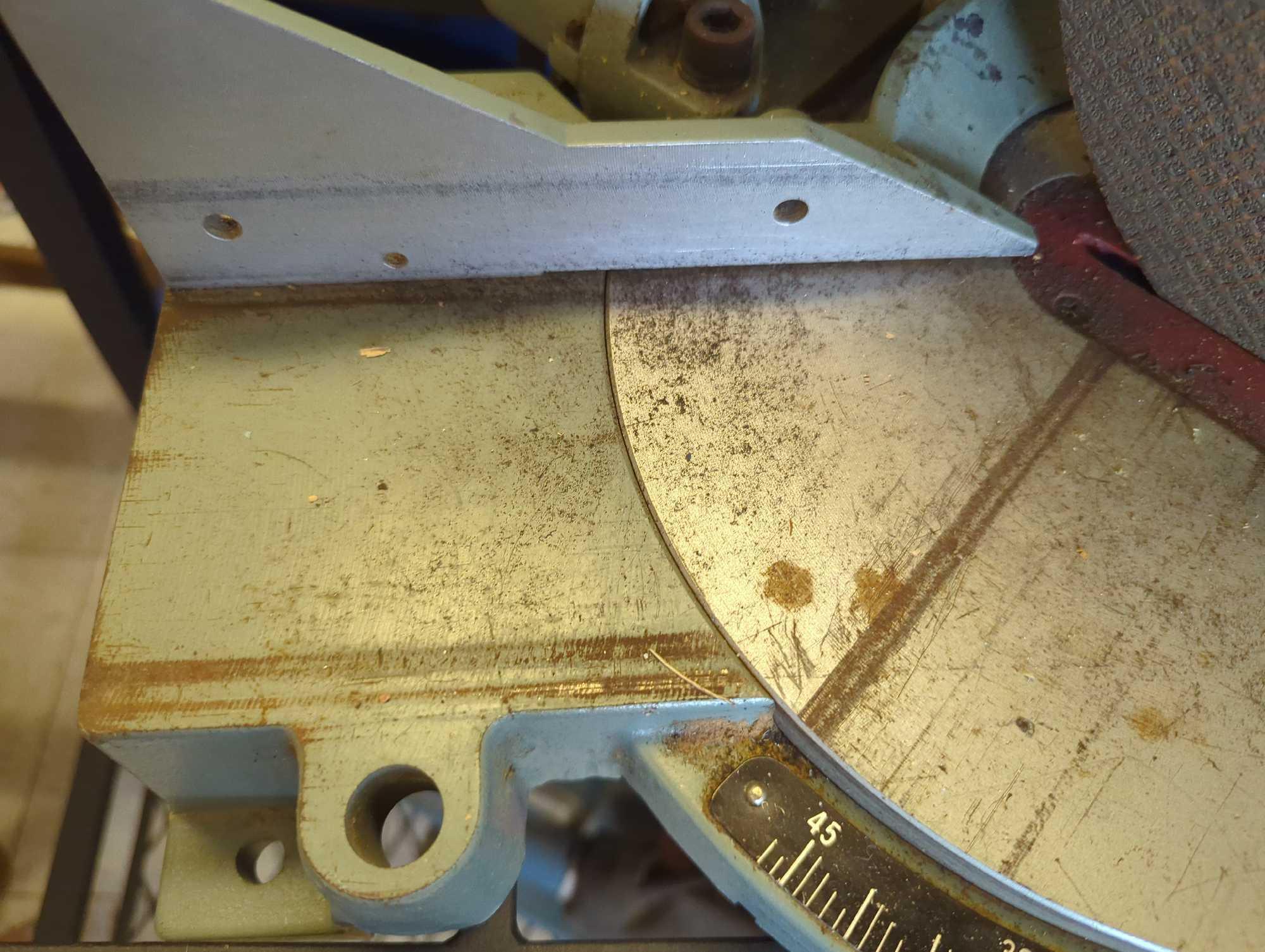 Delta 10 Inch 36-220 Type II Compound Miter Saw, Is Missing Saw Dust Bag, Shows Signs Of Aging, What