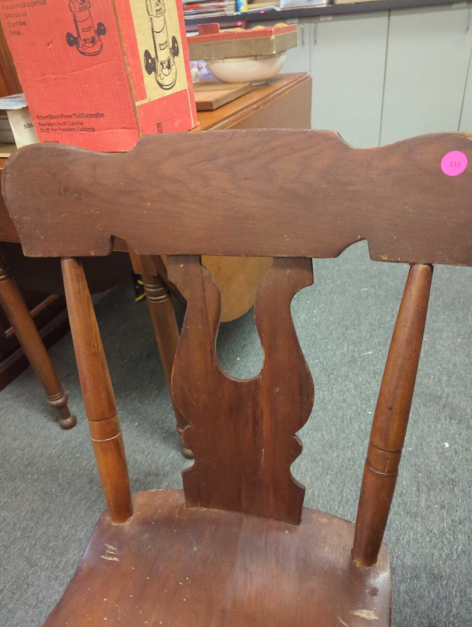 Early American Style Boot Jack Plank Seat Chair, Retail Price (Used) $112, Back is Slightly Loose,