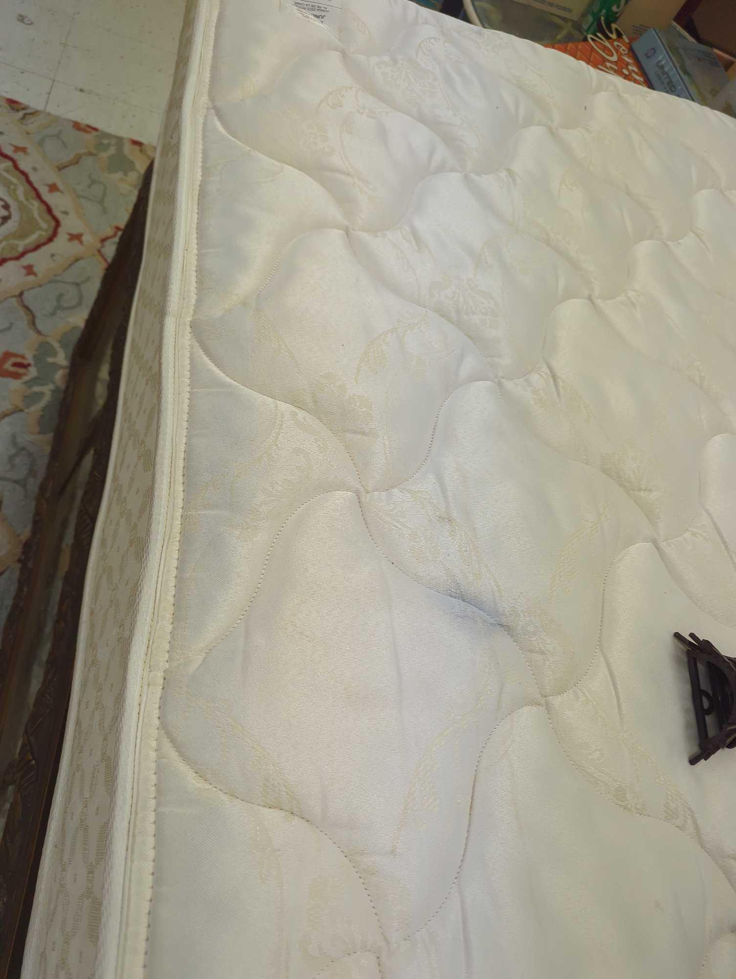 Serta Full XL Mattress and Box Spring Combo Used But in Really Great Condition What you see in