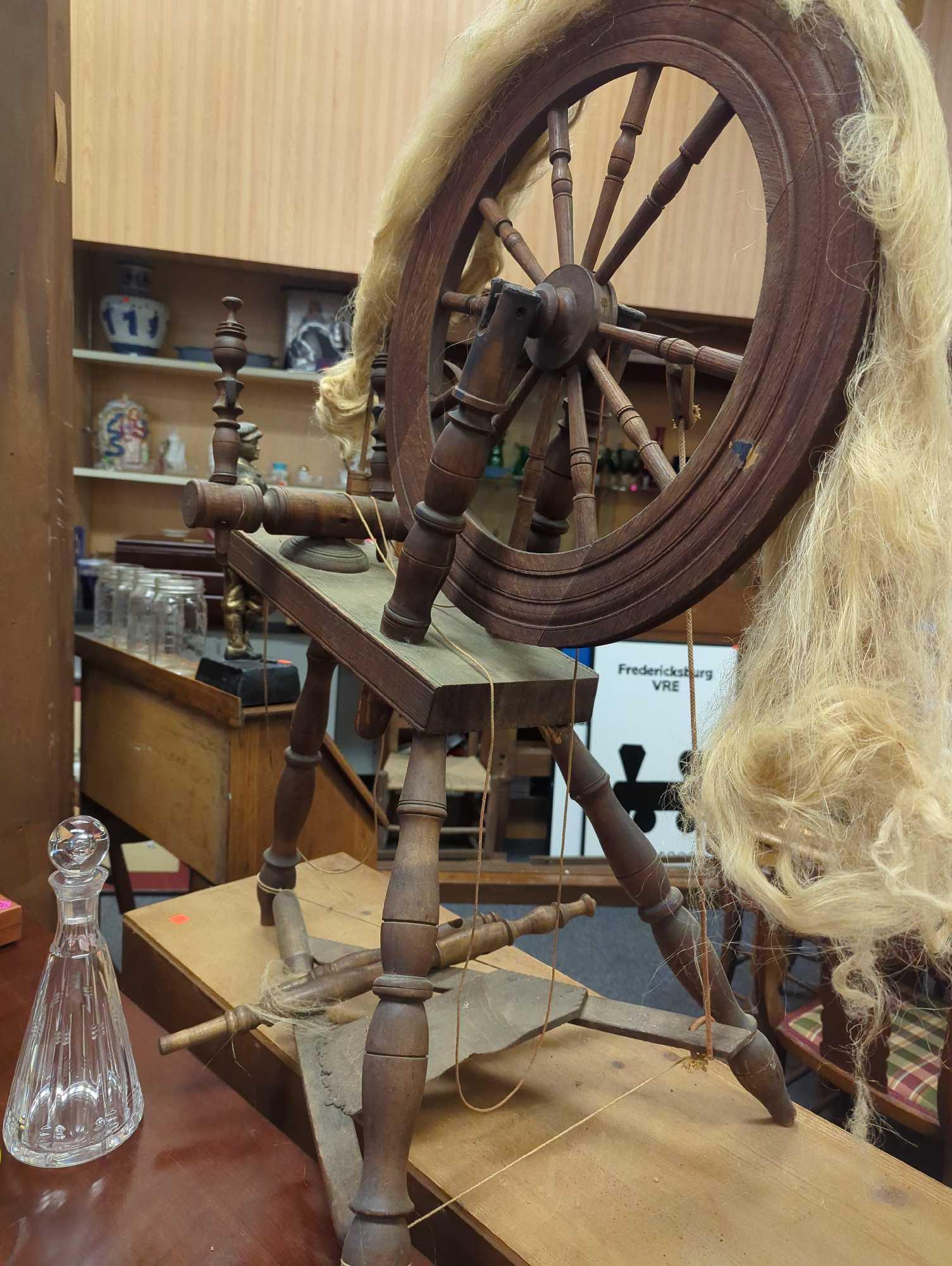 S. Humes 8295 Spinning Wheel, Has Some Minor Damage on Legs Measure Approximately 32 in x 18 in x 38