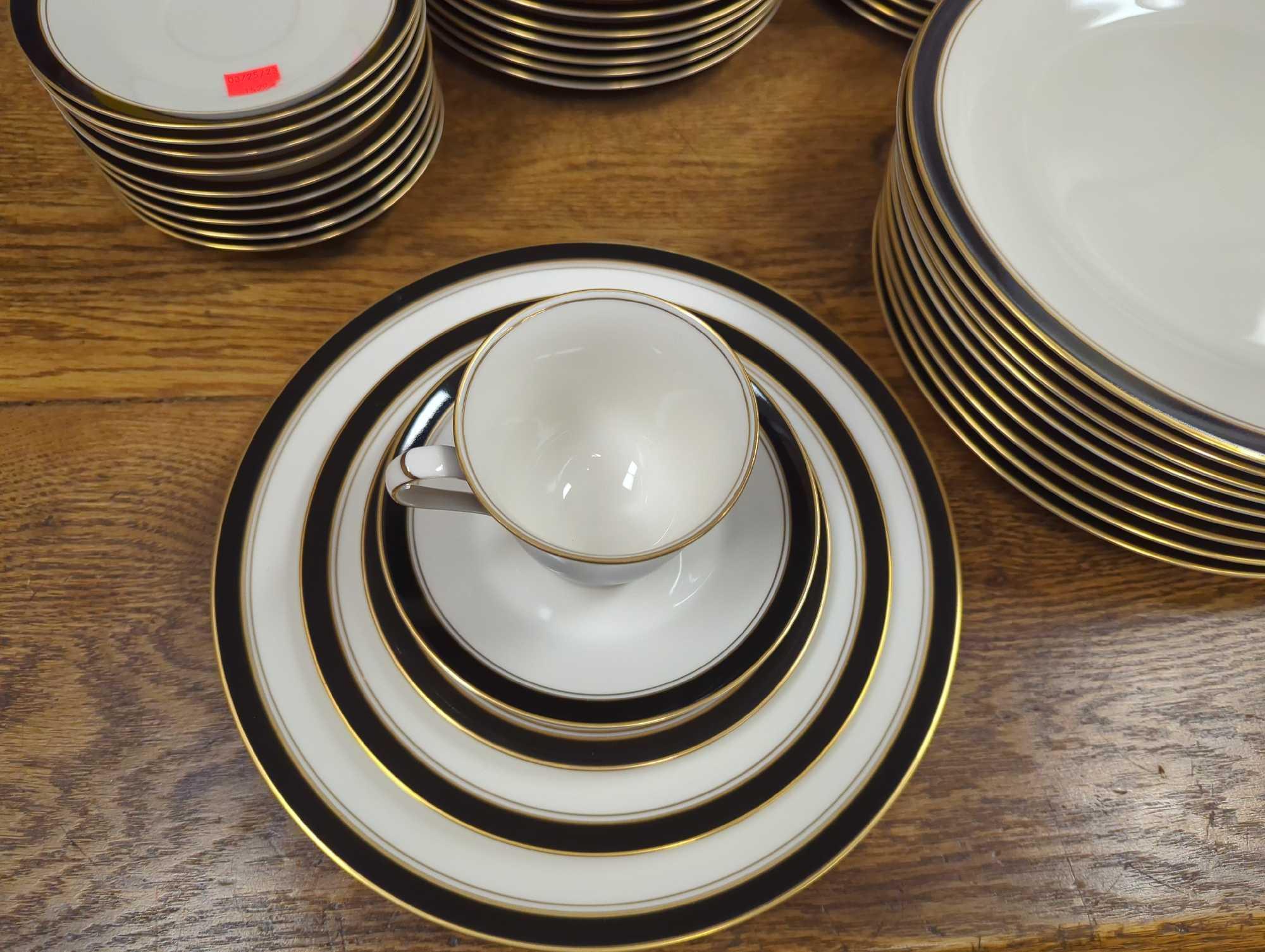 50 Piece Set of 1990s Noritake Ivory China Model 7274 Ivory & Ebony, Made in Japan, Is in Excellent