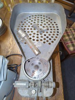 Klopp Electric Coin Counter Model DE. (Need little works), Has One Coin Tube, Crank Handle Needs
