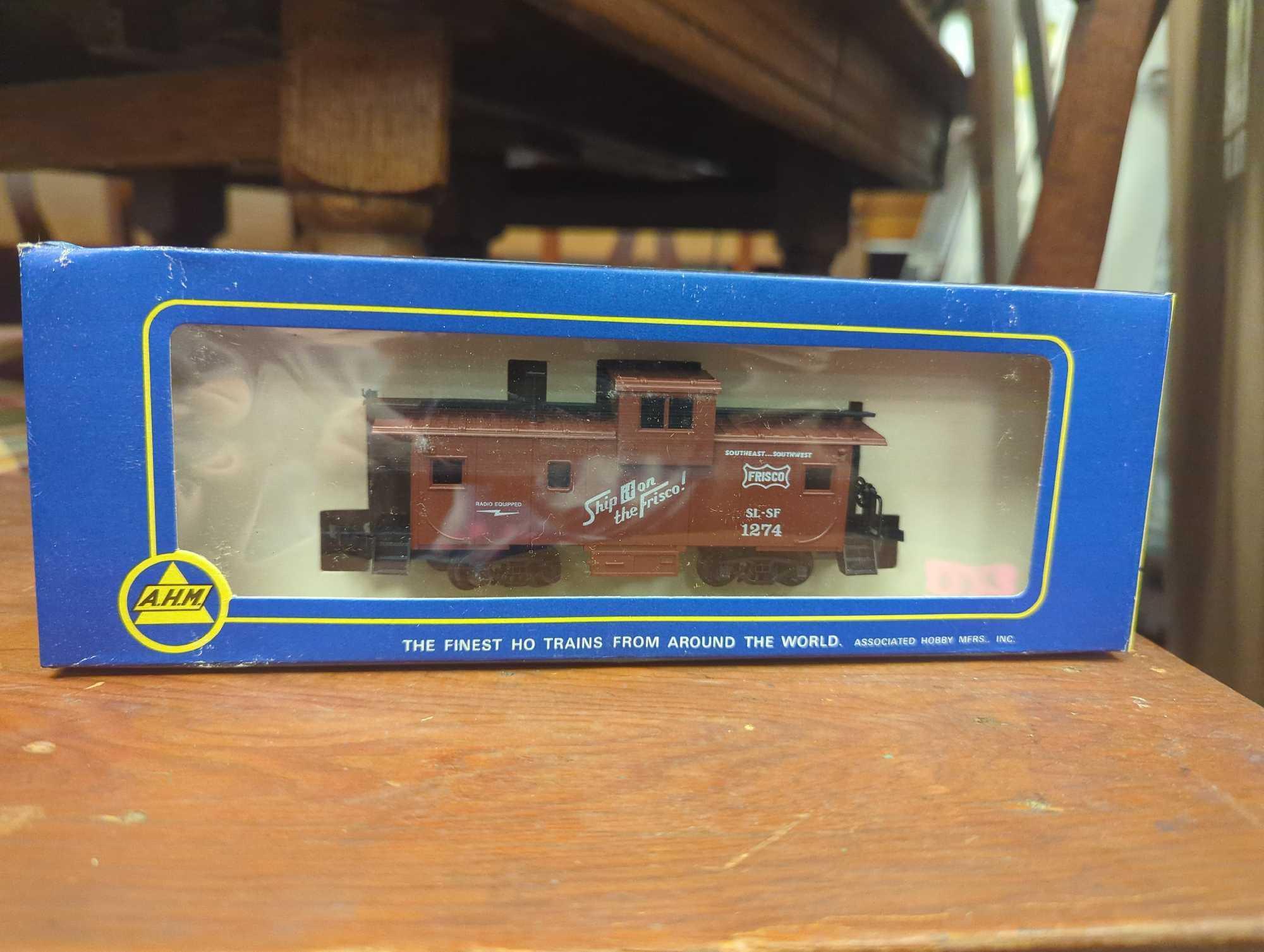 Lot of Assorted Train Items Including AHM 5242-10 HO Eggo and Mrs. Smith's Mechanical Reefer Box