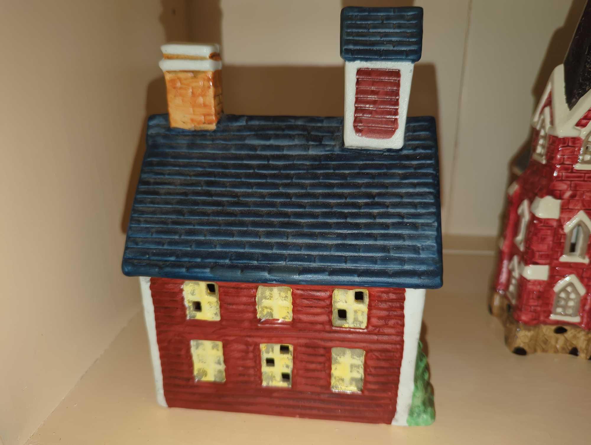 (No Light) Vintage 1991 Americana Porcelain Light Up School House Collectible, Out of the Box Retail