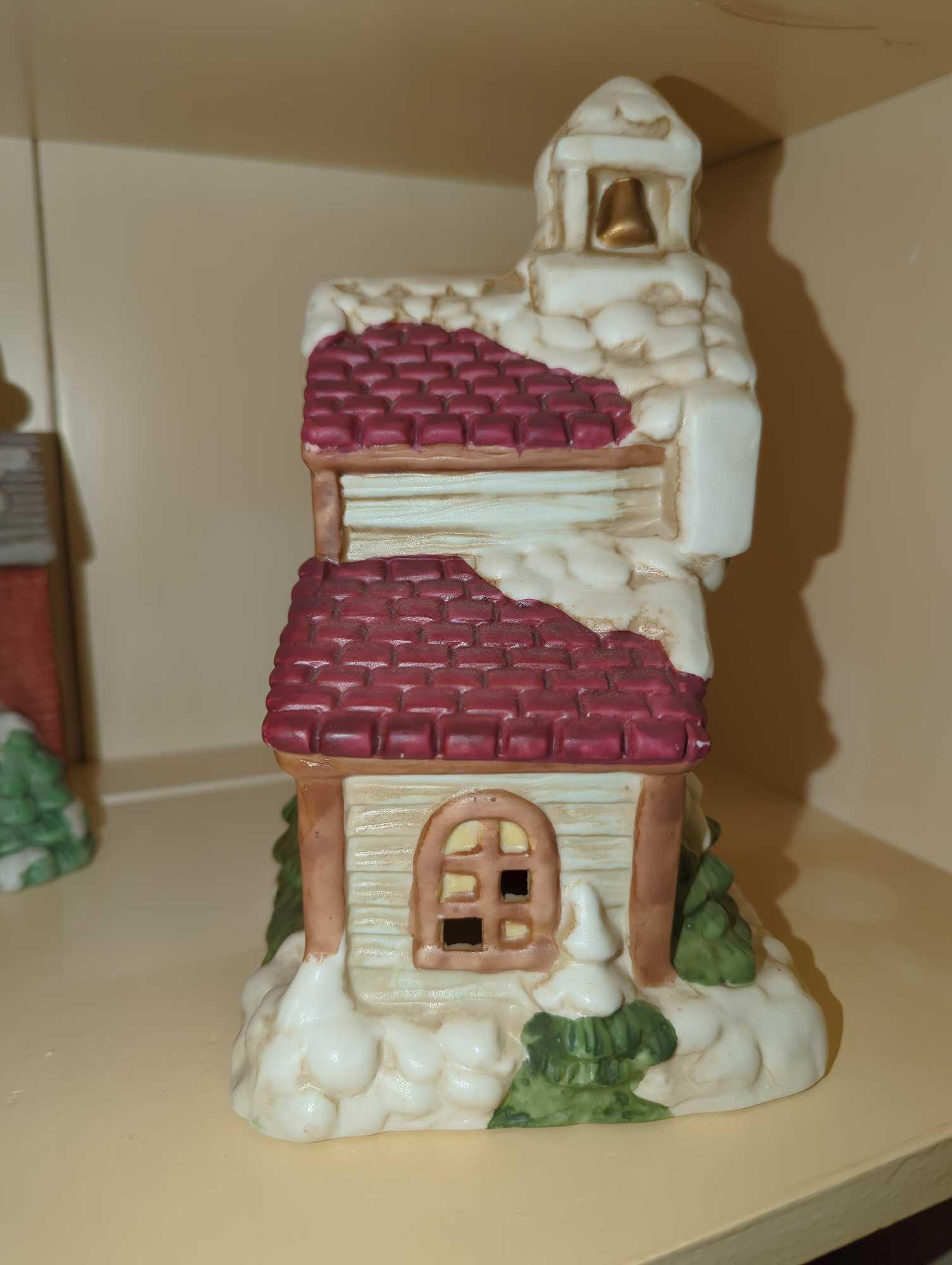 (No Light) Memories Collection Porcelain School House Village Collection Christmas, Retail Price