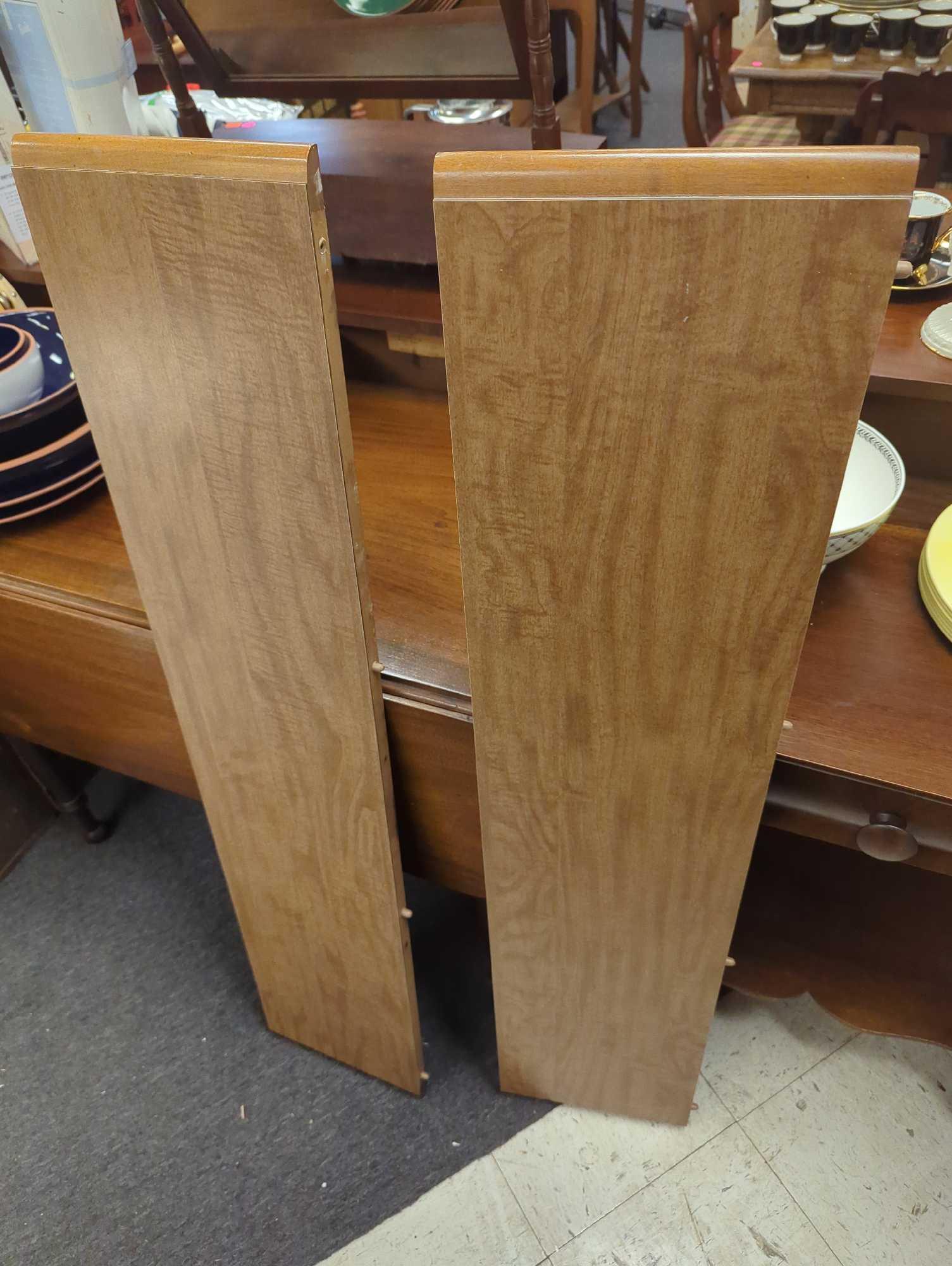 Mid Century Oak Extendable Drop Leaf Dining Table with 2 Center Leaf Inserts, Approximate Dimensions