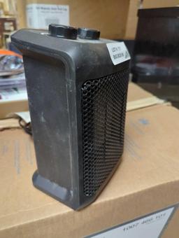 Beyond Flame 1500-Watt Electric Personal Ceramic Space Heater, Appears to be Used Out of the Box