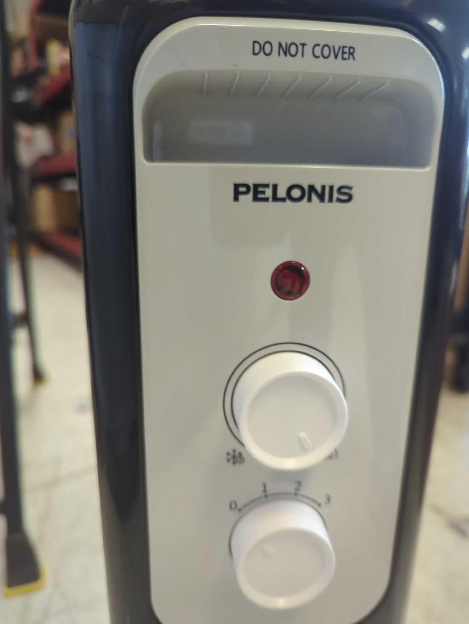 Pelonis 1,500-Watt Oil-Filled Radiant Electric Space Heater with Thermostat, Model HO-0279, Retail