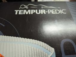 TEMPUR-PEDIC TEMPUR-Adapt ProHi + Cooling Queen Memory Foam Pillow, Appears to be New in Factory