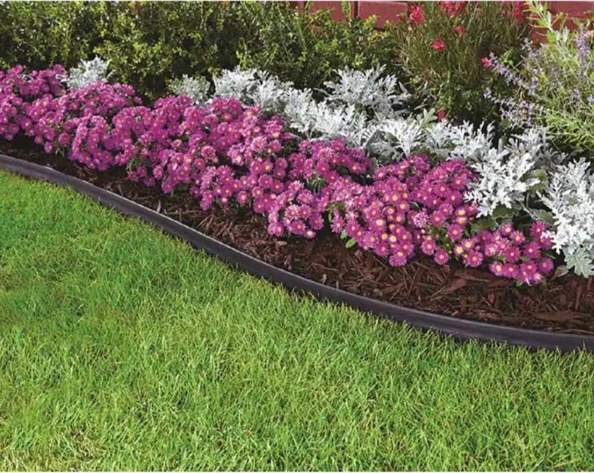 ProFlex No-Dig 100 ft. Landscape Edging Kit, Retail Price $76, Appears to be New, Stock Photo for