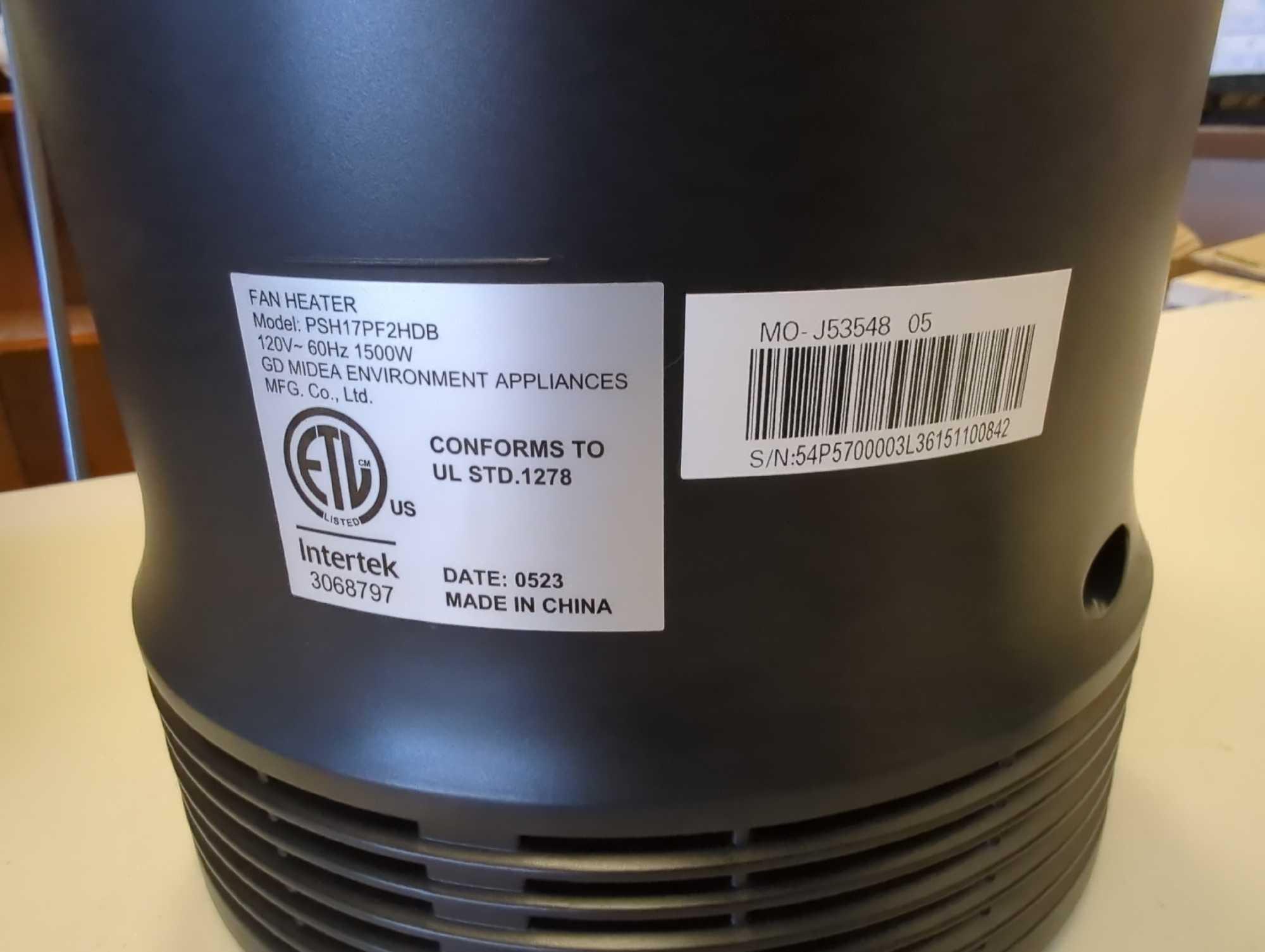 Pelonis 1500-Watt 360... Surround Fan Heater. Comes as is shown in photos. Appears to be new. SKU #