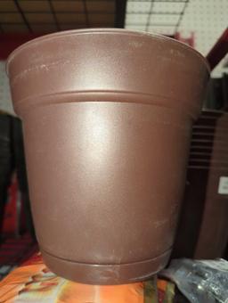 Lot of 10 Southern Patio Graff Medium 8 inch Cocoa Resin Indoor/Outdoor Planter with Saucer, Appears