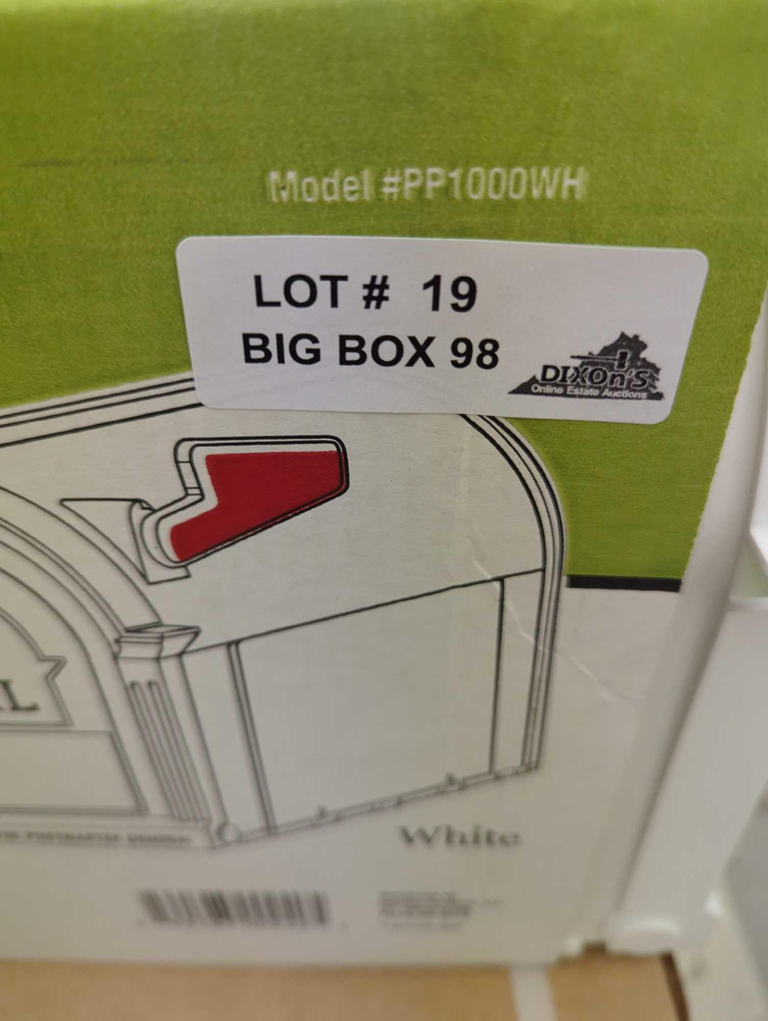 Postal PRO Ambrose White Post Mount Mailbox, Appears to be New in Factory Package Retail Price Value