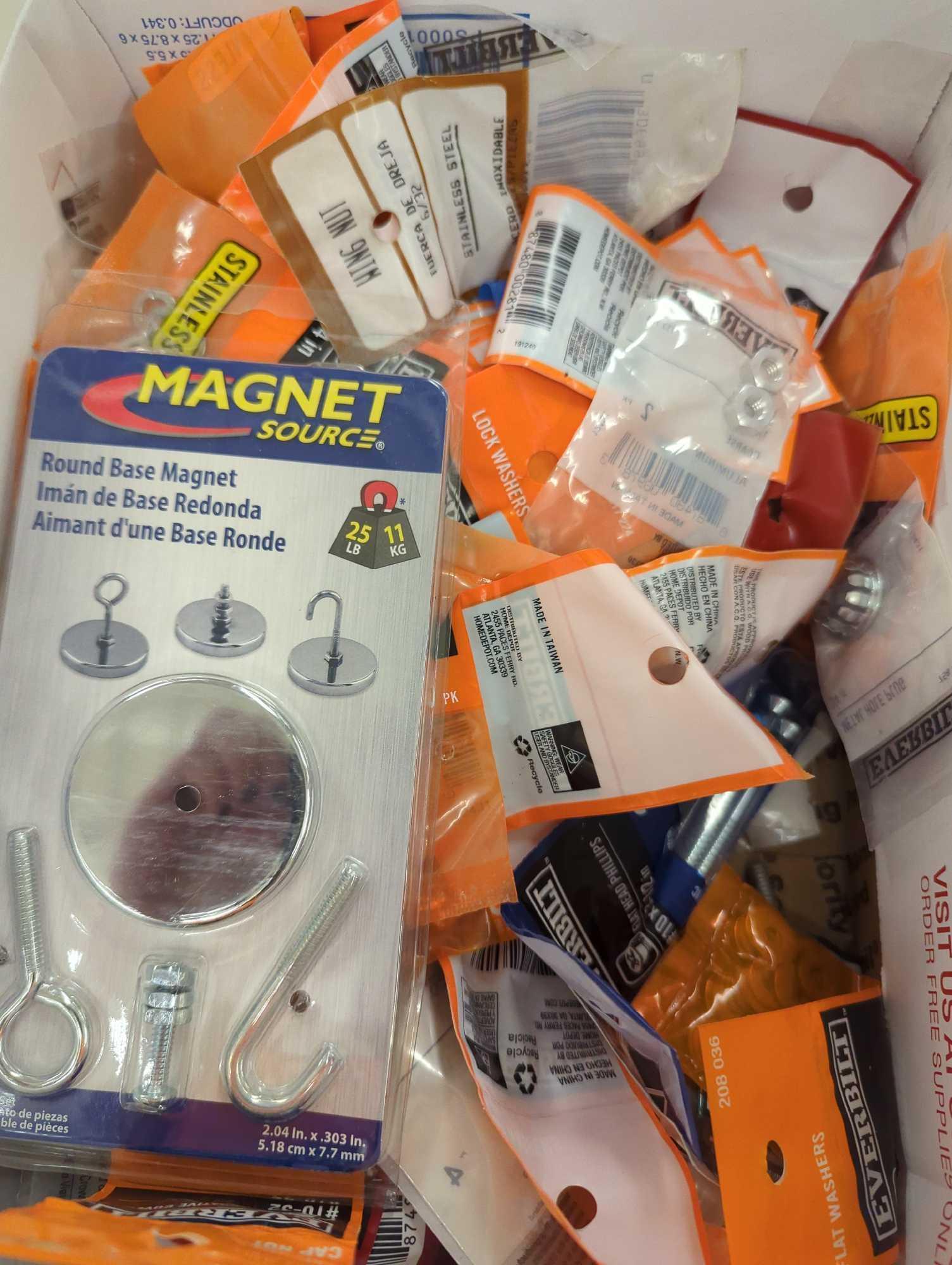 11.4 lbs Box lot of various items including lock washers, sheet metal screws, knob-tees, loom