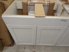 Glacier Bay Penford 30-in White Single Sink Bathroom Vanity with White Cultured Marble Top, Appears