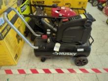 Husky Husky 8 Gallon 150PSI Hotdog Air Compressor, Appears to be New Out of the Box Retail Price