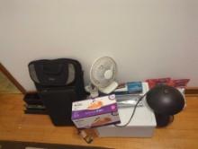 (HALL) LOT OF MISCELLANEOUS ITEMS TO INCLUDE, DESK LAMP, SMALL AIR KING TABLE FAN. TARGUS BAG. ETC