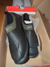 (BR1) STATESMAN BRAND WATERPROOF RUBBER SHOES, OPEN BOX, SIZE 10 MEN'S, APPEARS NEAR NEW