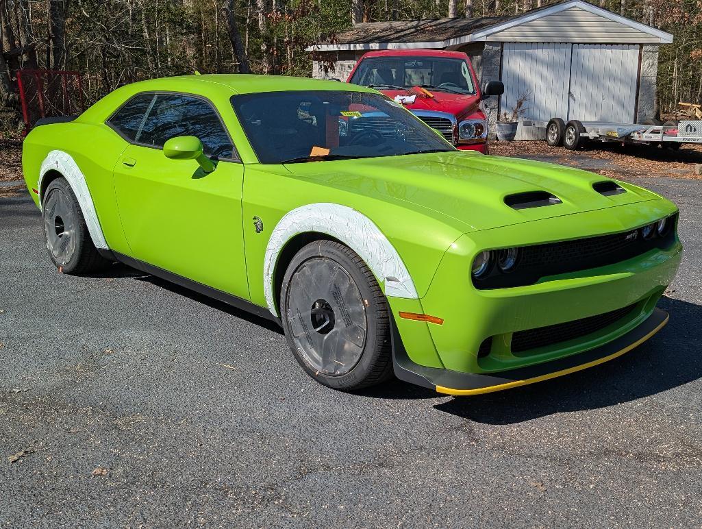 2023 Dodge Challenger SRT Hellcat Jailbreak 6- Speed Widebody - Limelite Green, 7 Miles, VIN: