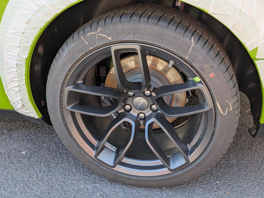 2023 Dodge Challenger SRT Hellcat Jailbreak 6- Speed Widebody - Limelite Green, 7 Miles, VIN: