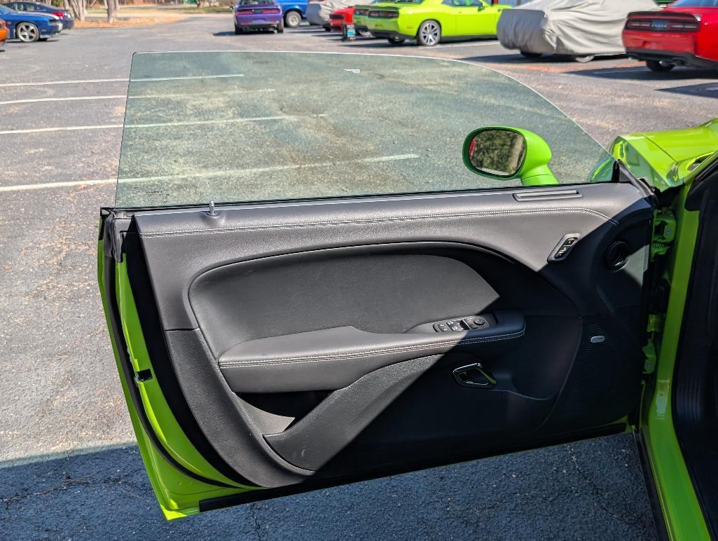 2023 Dodge Challenger SRT Hellcat Jailbreak 6- Speed Widebody - Limelite Green, 7 Miles, VIN:
