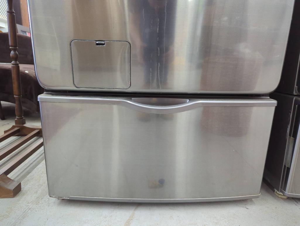 Samsung Clothes Washer with Dimensions 26.525.552 Inches