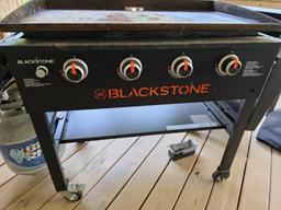 Blackstone Grill, Model 1863, 36 Griddle With Rust Displayed