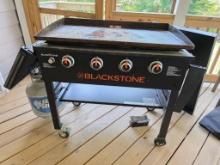 Blackstone Grill, Model 1863, 36 Griddle With Rust Displayed