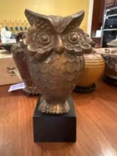 Castilian Imports 11-Inch Tall Bronze-Like Owl Sculpture on Base