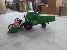 Green Die-Cast Metal Combine Harvester Toy  Approx. 5.5 x 2.5 x 2 Inches