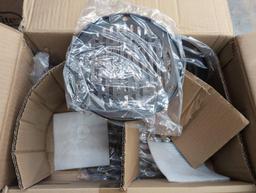 Open Box Outdoor Solar-Powered Lights With Decorative Tree Pattern