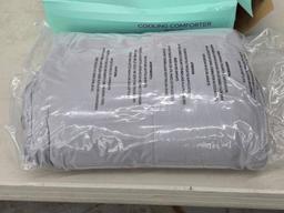 Chicxpace King-Sized Cooling Comforter in Opened Box