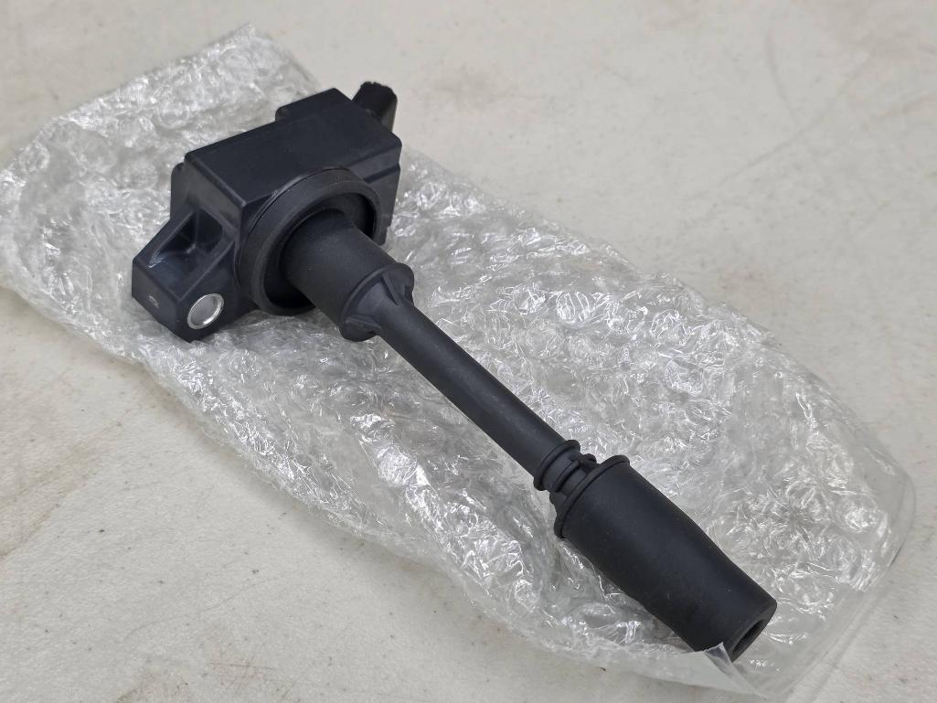 DrCox OEM Ignition Coil UF916 for Lexus Models, Opened Box