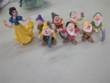 Snow White and Seven Dwarfs Figurines Set  Open Package As Is
