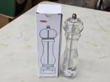 Kaiciuss Clear Acrylic Salt and Pepper Grinder in Opened Box