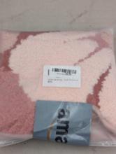 Ankah Bath Mat Rug in Peach Blossom Design, 31.49 Inches