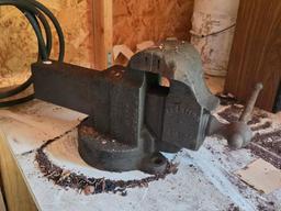 Antique Prentiss Vise No. 96 with