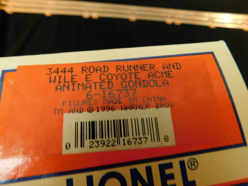 Lionel #6-16737 Road Runner and Wile E. Coyote Animated Gondola