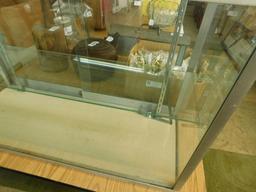 Glass and Aluminum Table Top Display Cabinet with 1 Shelf