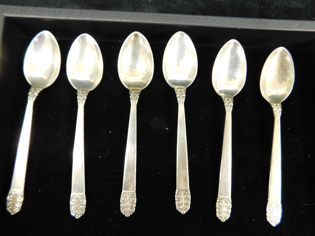 Sterling Silver - 6 Matching Demitasse Spoons - 81.0 Grams
