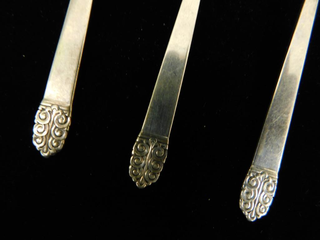 Sterling Silver - 6 Matching Demitasse Spoons - 81.0 Grams