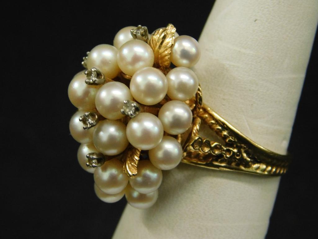 14K Yellow Gold - Ring - Size 9 - Pearl and Small Diamonds - 11.3 Grams TW