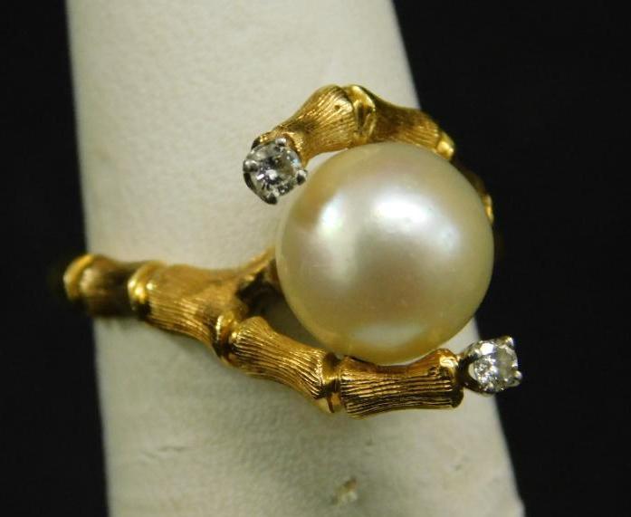 18K Yellow Gold - Ring - Size 6 - Pearl and Diamond - 5.2 Grams TW