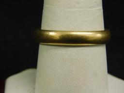 14K Yellow Gold - Ring - Size 11 - Band - 4.8 Grams