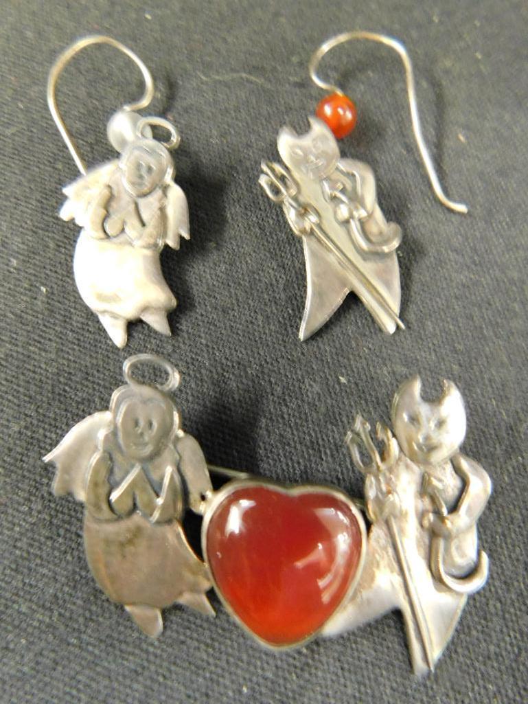 Sterling Silver - 925 - Pierced Earrings and Brooch Set - Devil and Angel - Cornelian