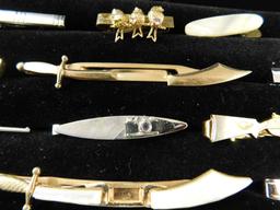 Tray Lot of Mens Vintage Tie Clips