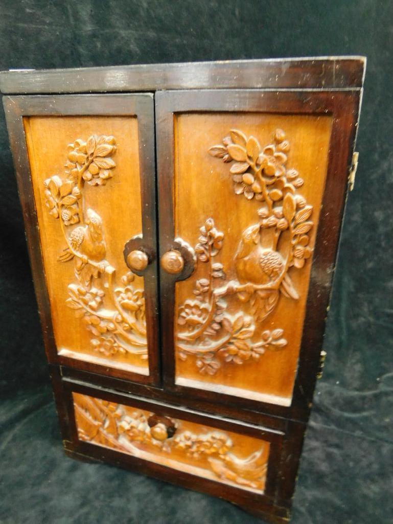 Vintage Asian 5 Drawer Jewelry Box - Nice Carvings - 12.5" x 8" x 6"