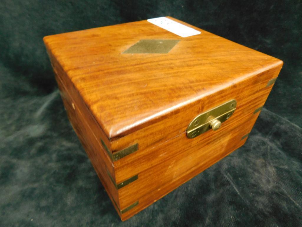 Vintage Brass Compass in Wood Box - Stanley - London - 4.25" x 6.25" x 6.25"