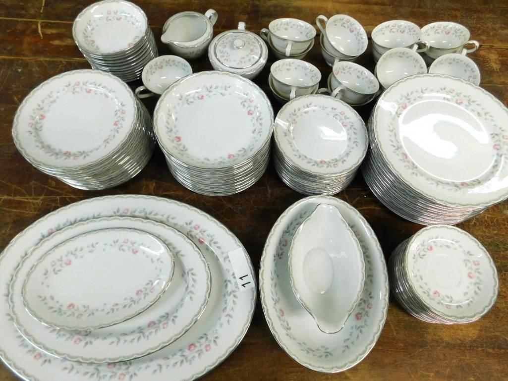 95 Piece Noritake Rose China - Culebrook Pattern